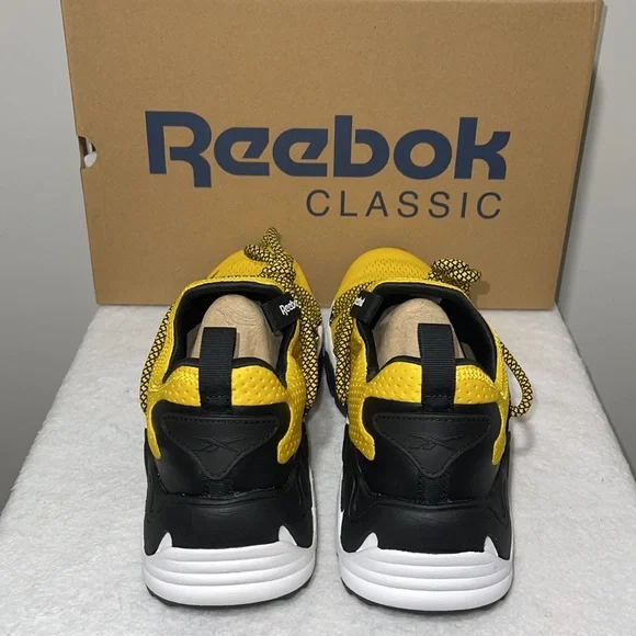 Reebok Trideca 200 Running Shoe - Picture 8 of 9